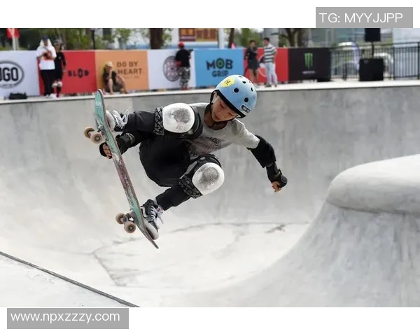 滑板战术解析：深圳滑板队如何构建高效阵地战体系